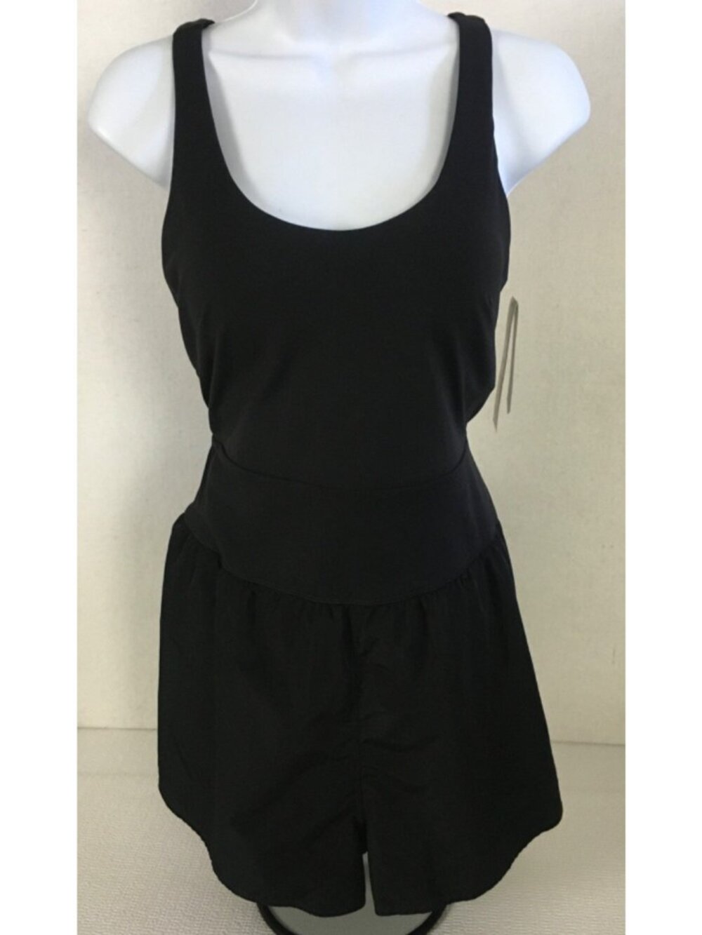 Avia Crossback Romper Size L 12 to 14 Black Zippered Pocket Moisture Wicking New
